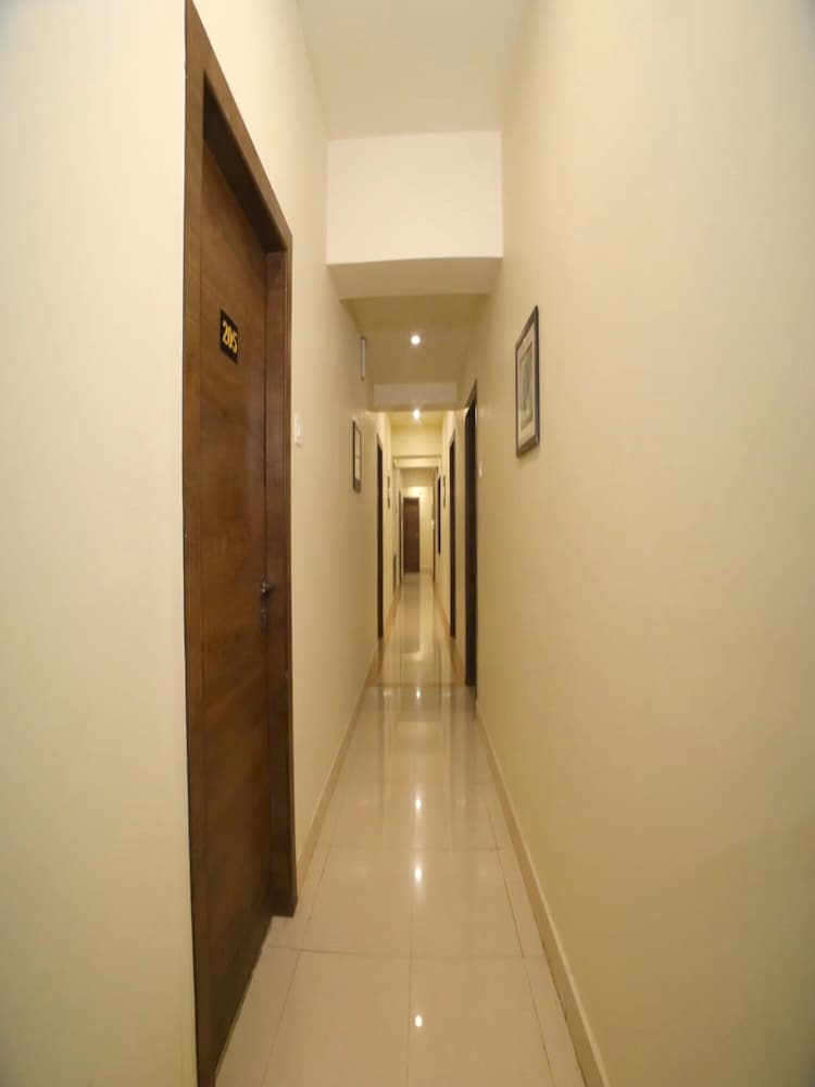 Hotel Pine Tree — Rajkot — photo 2
