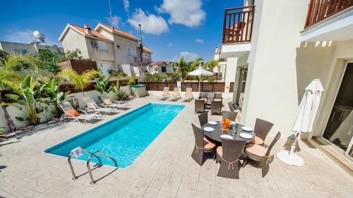 Kapparis Holiday Villa 018