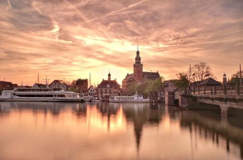 Hafenblick Appartement — 4-Star Luxury Hotel in Leer, Germany