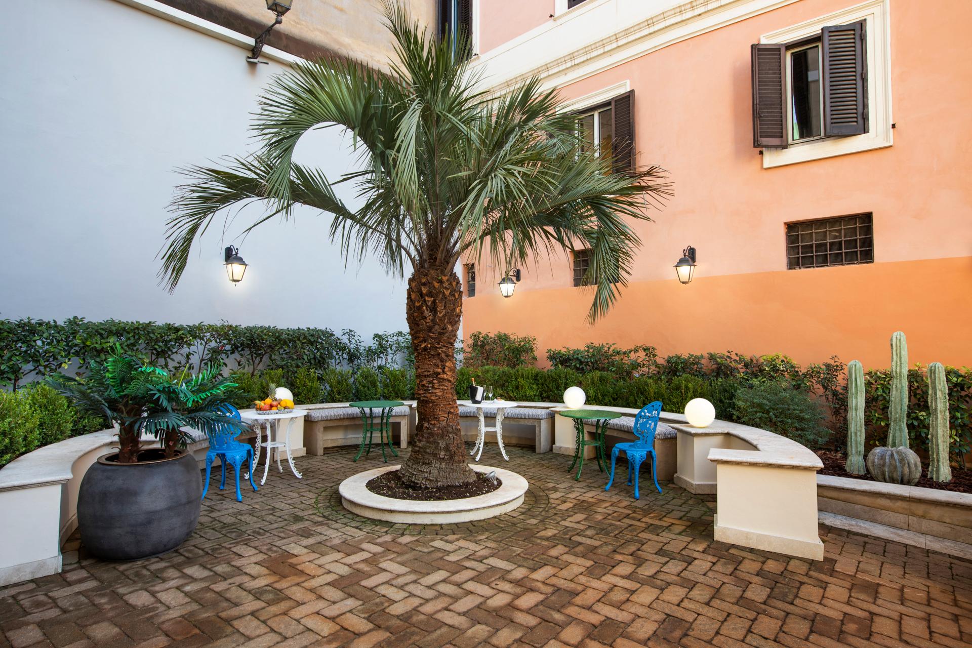 Manfredi Palm Suites - carbon neutral hotel in Rome