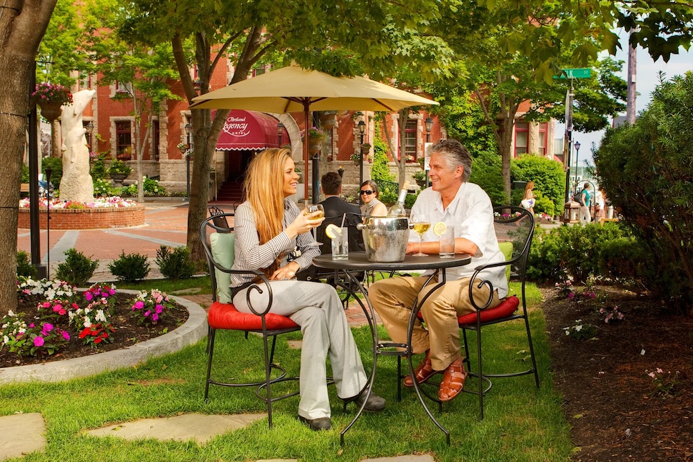 Portland Regency Hotel & Spa - photo 20