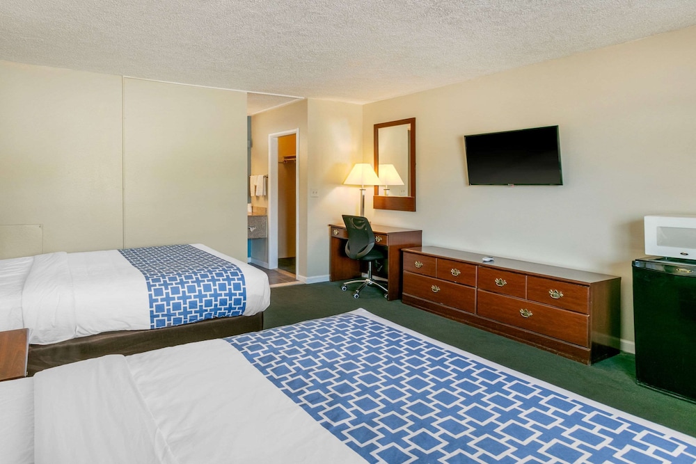 Rodeway Inn Rawlins - photo 9