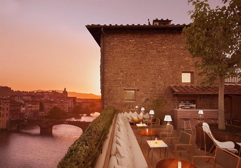 Continentale — 4-Star Luxury Hotel in Florence, Italy