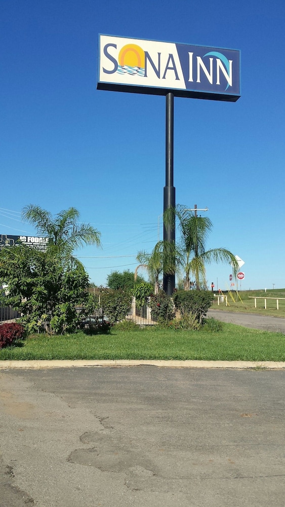 Sona Inn Dilley - photo 29