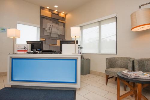Best Western Roslyn Long Island Hotel - photo 16