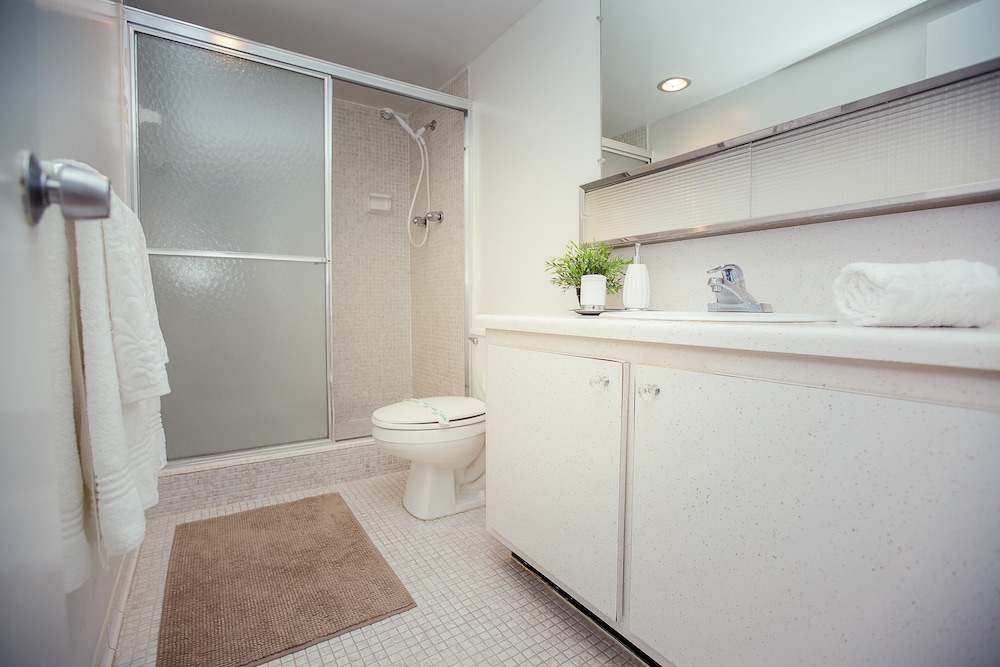 Sunny Isles Suites - photo 19