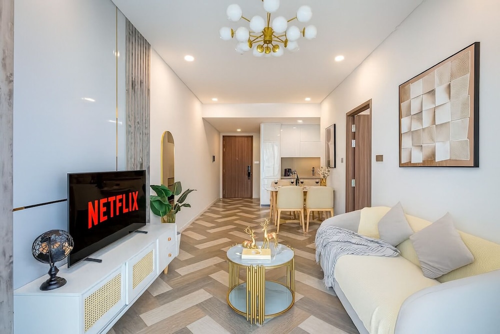 Luxury Metropole Riverside Apartment — 4-Star Luxury Hotel in Ho Chi Minh City, Vietnam