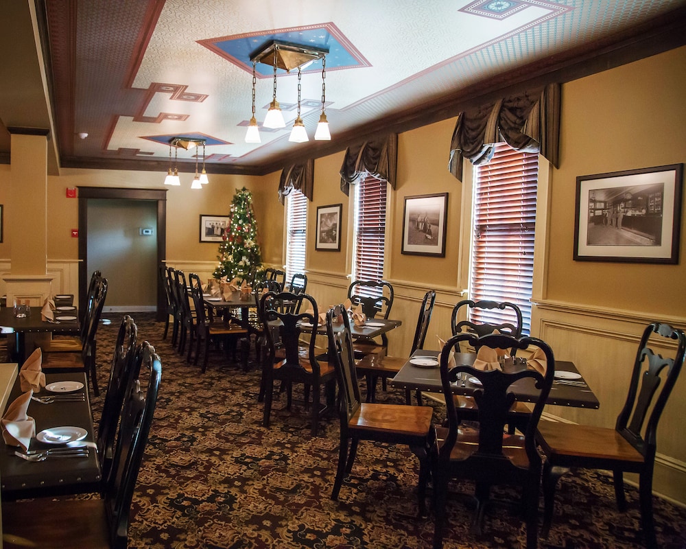 Sacajawea Hotel - photo 31