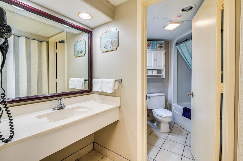 Indoor & Outdoor Pools: Myrtle Beach Resort Condo - photo 8