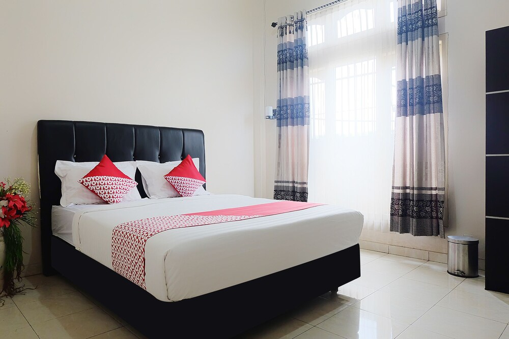 OYO 1426 Assyifa Hotel — hotel in Muara Bungo