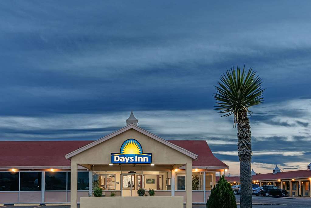 Days Inn by Wyndham Van Horn TX - photo 3