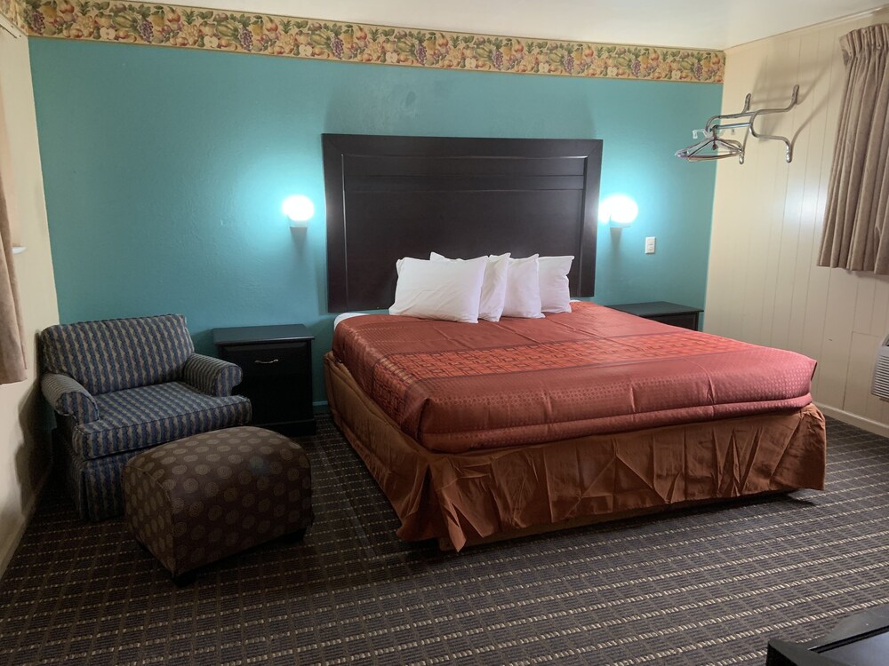 Best Motel in Toledo, United States