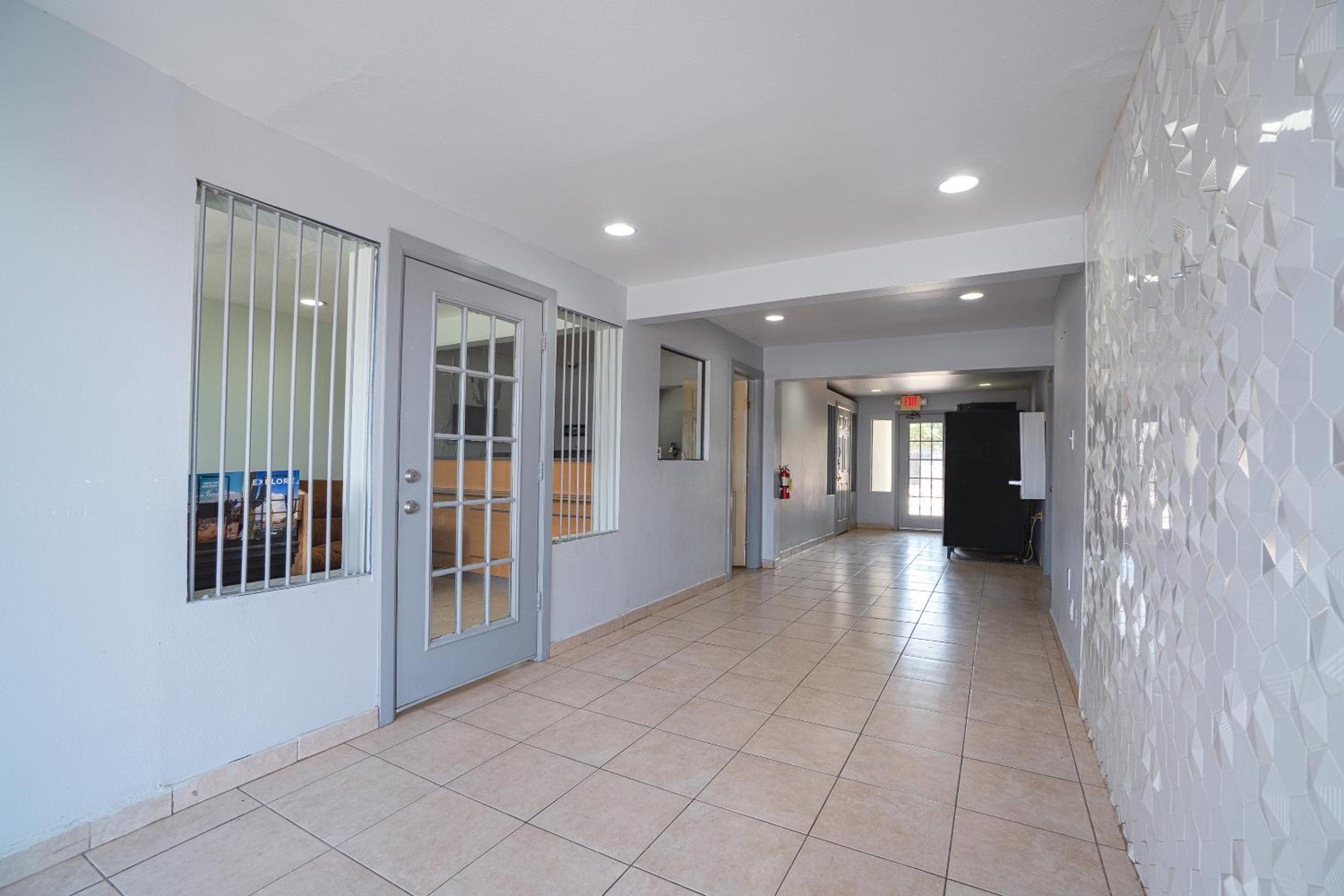 OYO Hotel Midland - photo 85