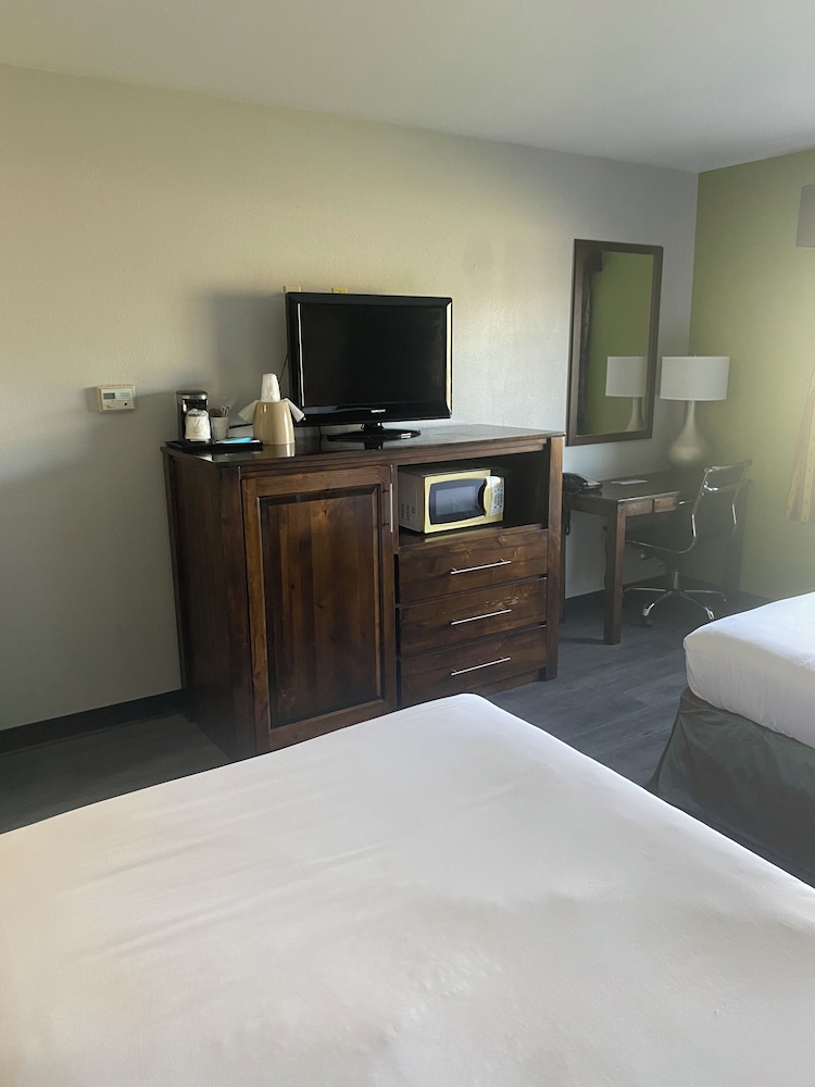 Inn America Lewiston - photo 19