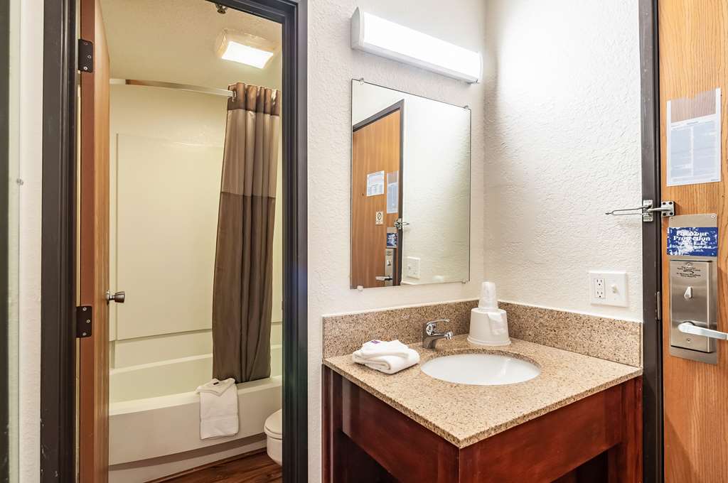 Motel 6 Naperville IL - photo 23