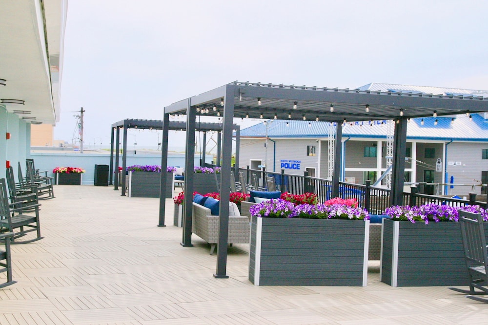 Hotel Cabana Oceanfront Boardwalk - photo 25