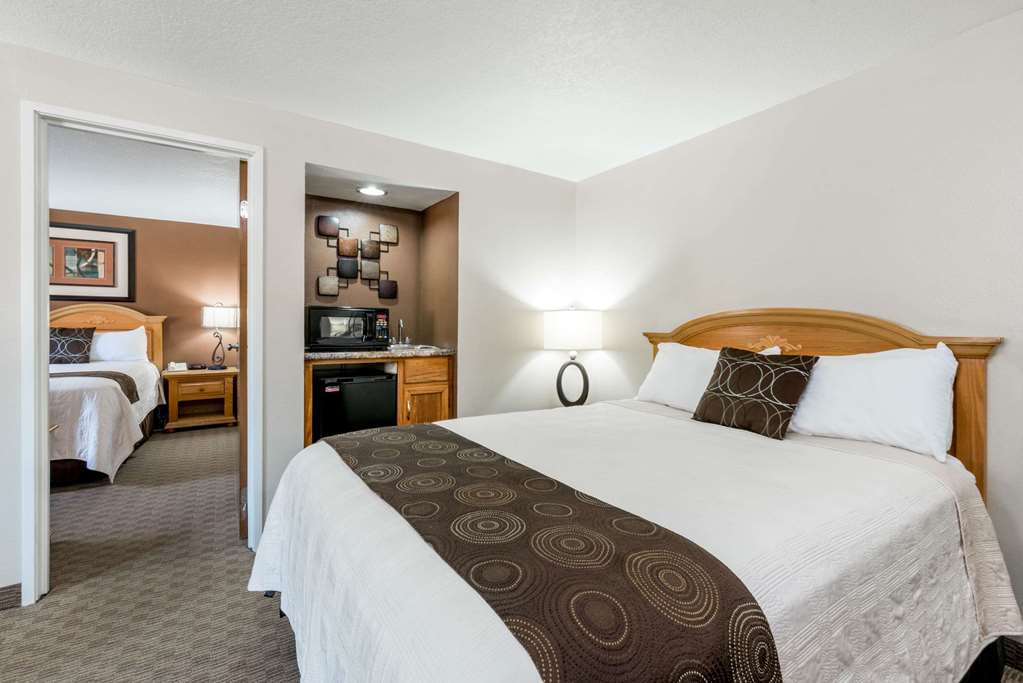 Super 8 by Wyndham Deadwood Black Hills Area - photo 14