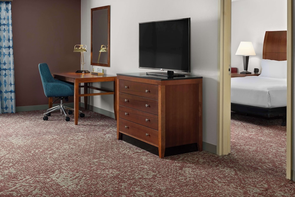 Hilton Garden Inn Milford - photo 16