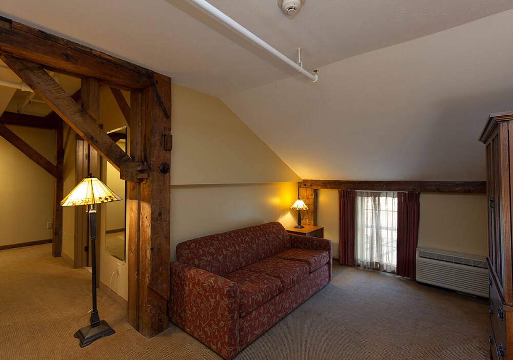 The Red Mill Inn - photo 18