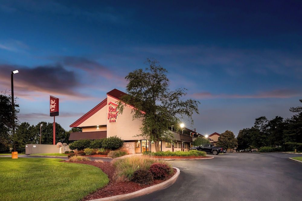Red Roof Inn Indianapolis North College Park - photo 30