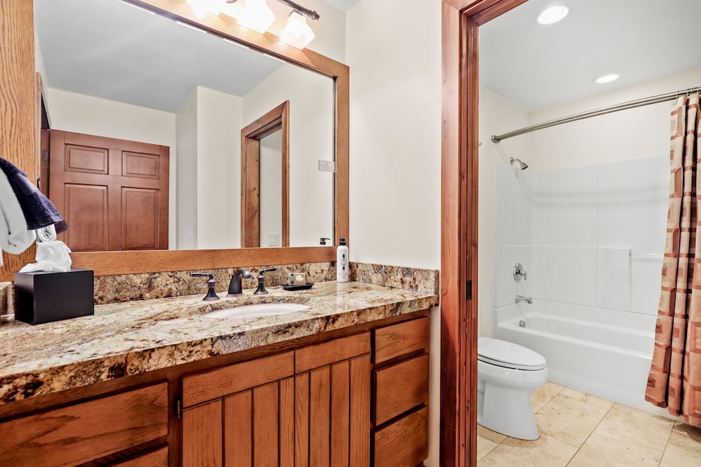 Fairway Village 2570 - photo 23