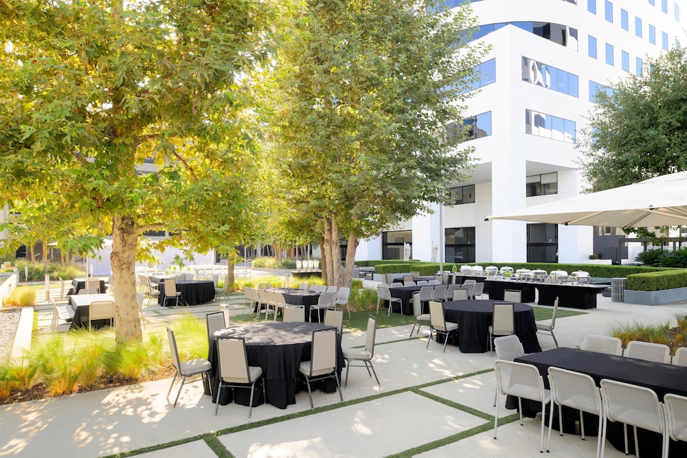 Hilton Woodland Hills Los Angeles - photo 75