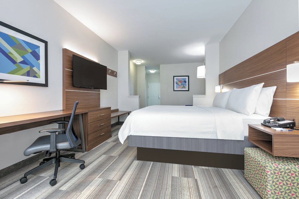 Holiday Inn Express Hotel & Suites Clute Lake Jackson by IHG - photo 20