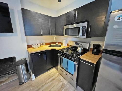 Quiet 1 Bedroom Loft near Entertainment District — 4-Star Luxury Hotel in Cincinnati, United States