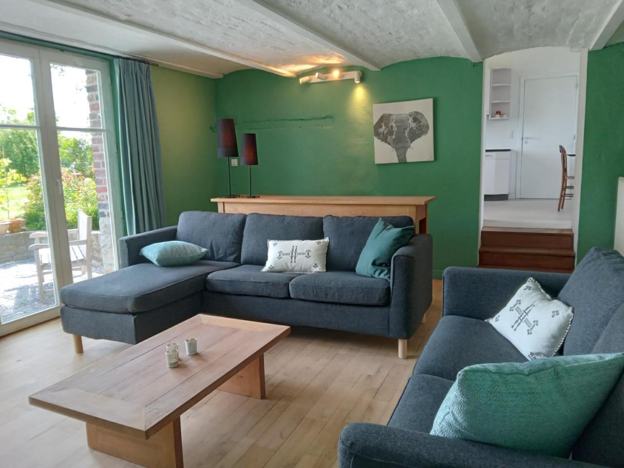 Les 3 Bilobas - carbon neutral hotel in Heron