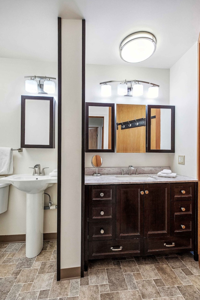 Hotel Seward - photo 37