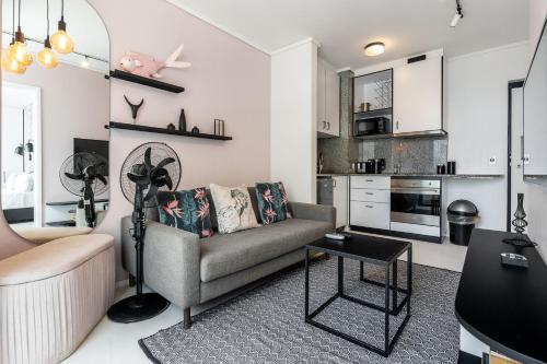 Flamingo 102 One Bedroom Sea Point Apartment