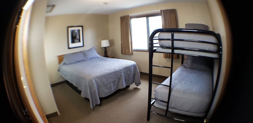 Lewis and Clark Resort - photo 14
