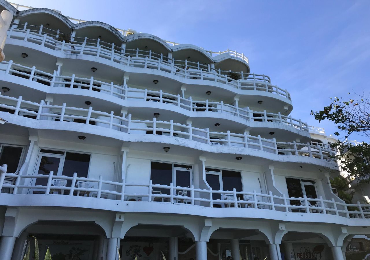 Redsun Dive Resort in Puerto Galera, Philippines