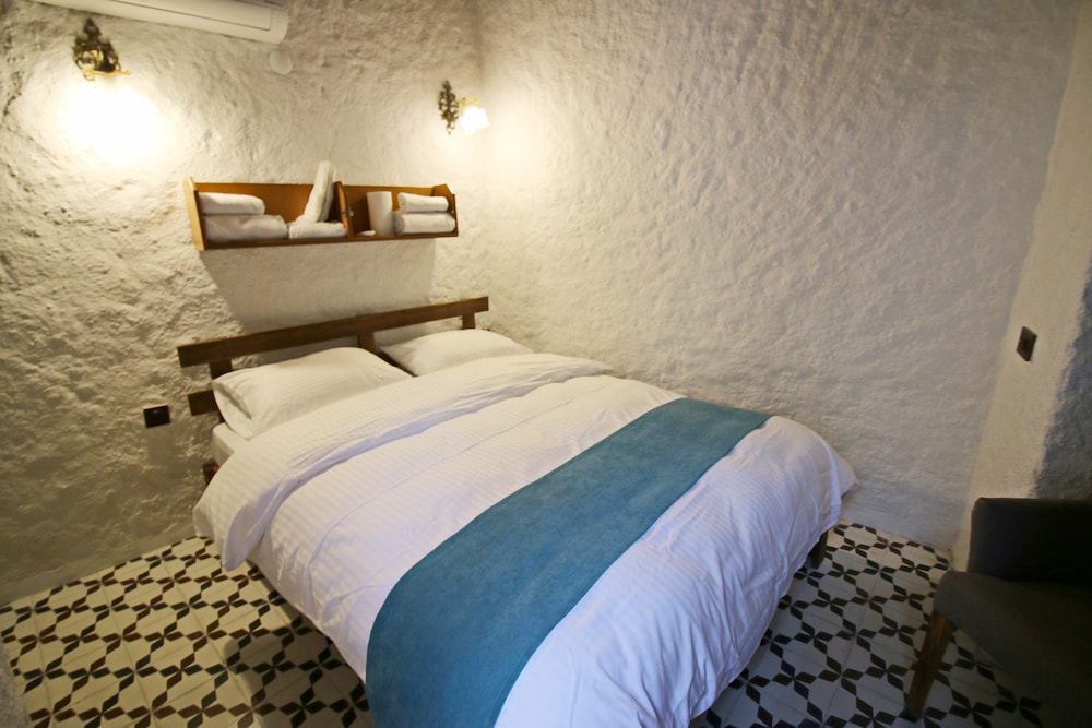 Homeros Butik Otel — Dikili — photo 2