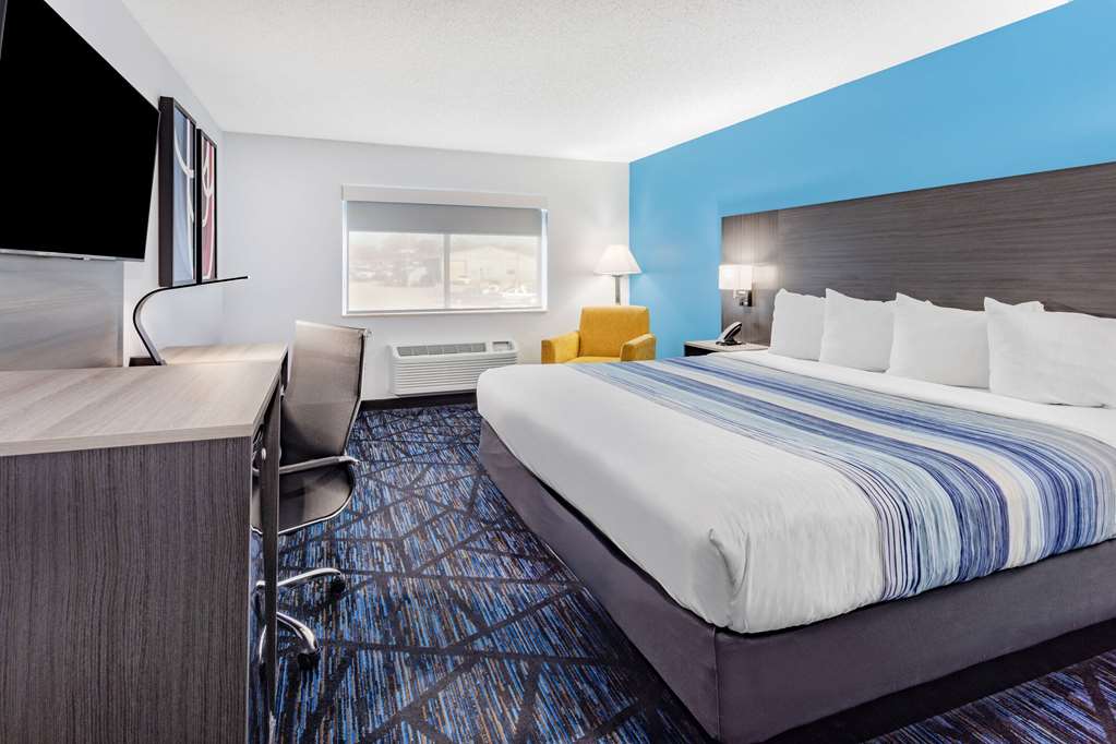 AmericInn by Wyndham Quincy - photo 22