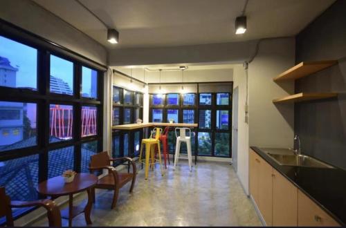 Bangkok Chat box Hostel