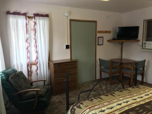 Grandview Cabins & RV Resort - photo 8