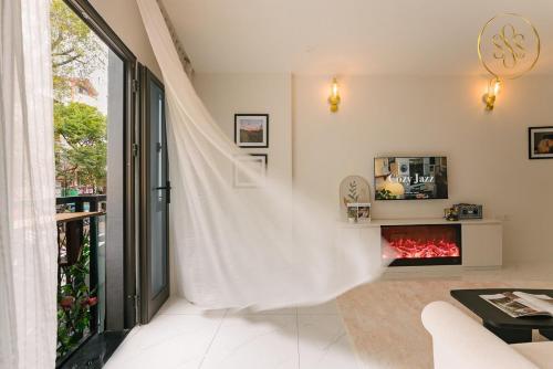 Classic house 3MasterBR HoanKiem Lake by SSens Homes — 4-Star Luxury Hotel in Hanoi, Vietnam