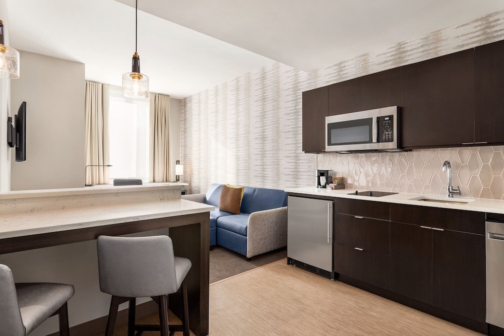 Residence Inn by Marriott New York JFK Airport - photo 12
