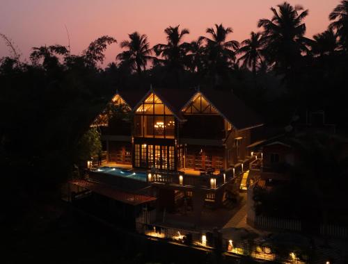 SaffronStays Tudor San Ann 5BR Candolim villa with infinity pool lift & sunrise view rooms near beach — 4-Star Luxury Hotel in Mormugao, India