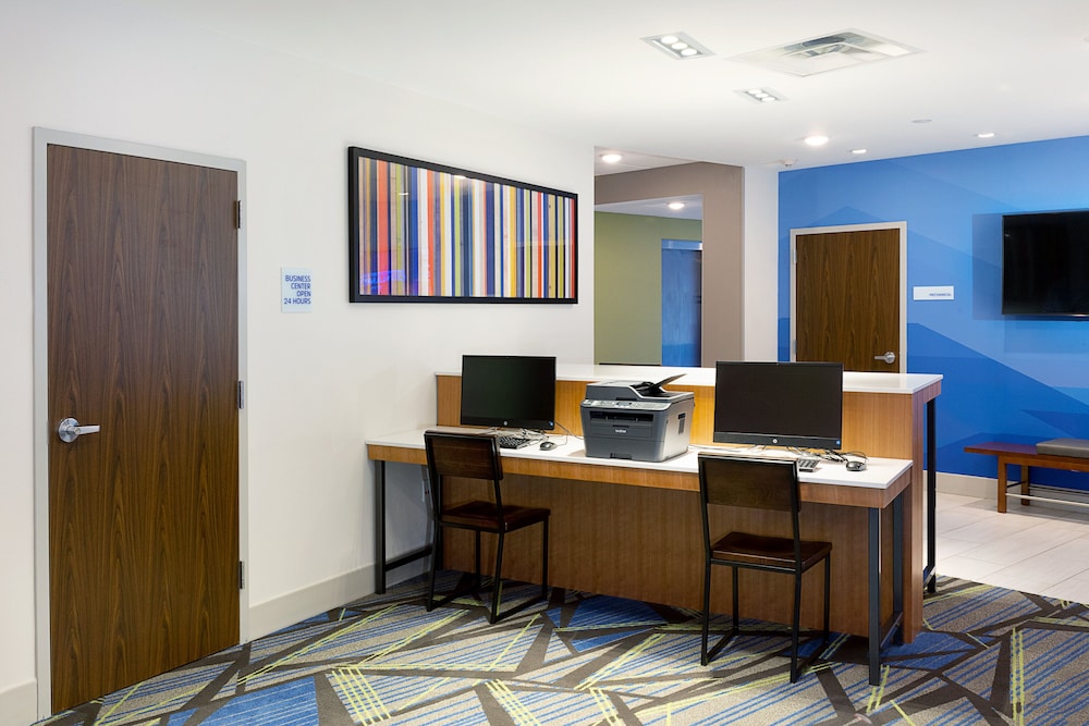 Holiday Inn Express & Suites Wentzville St Louis West by IHG - photo 15