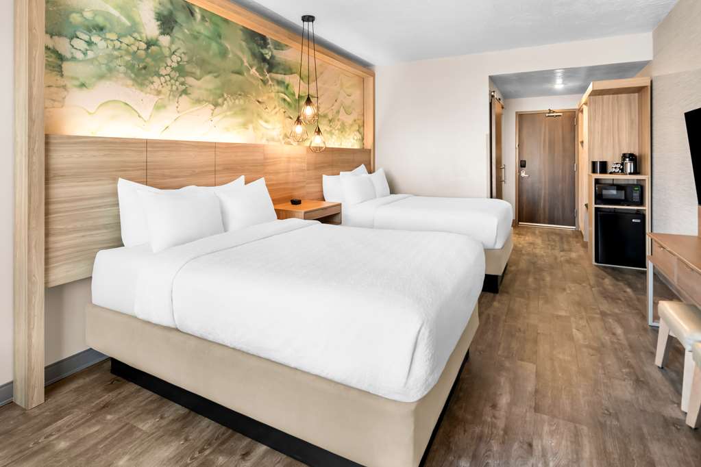 Best Western Plus Settlers Point - photo 12