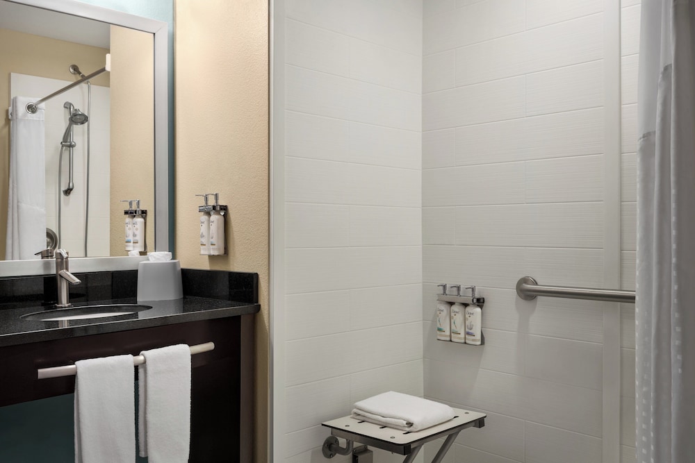 Holiday Inn Express & Suites Colorado Springs Central by IHG - photo 12