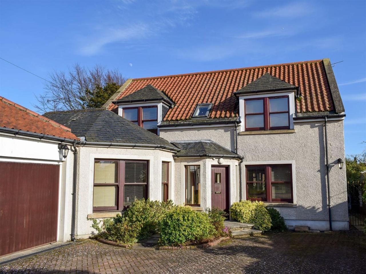 Beech Walk — Crail