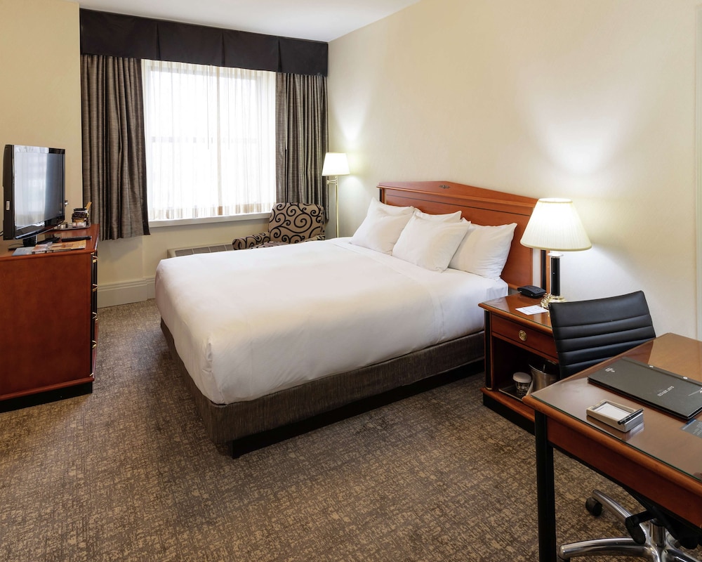 Hilton Cincinnati Netherland Plaza - photo 10