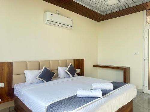 SS Luxury Comforts Twin Sharing in Chikmagalur, India