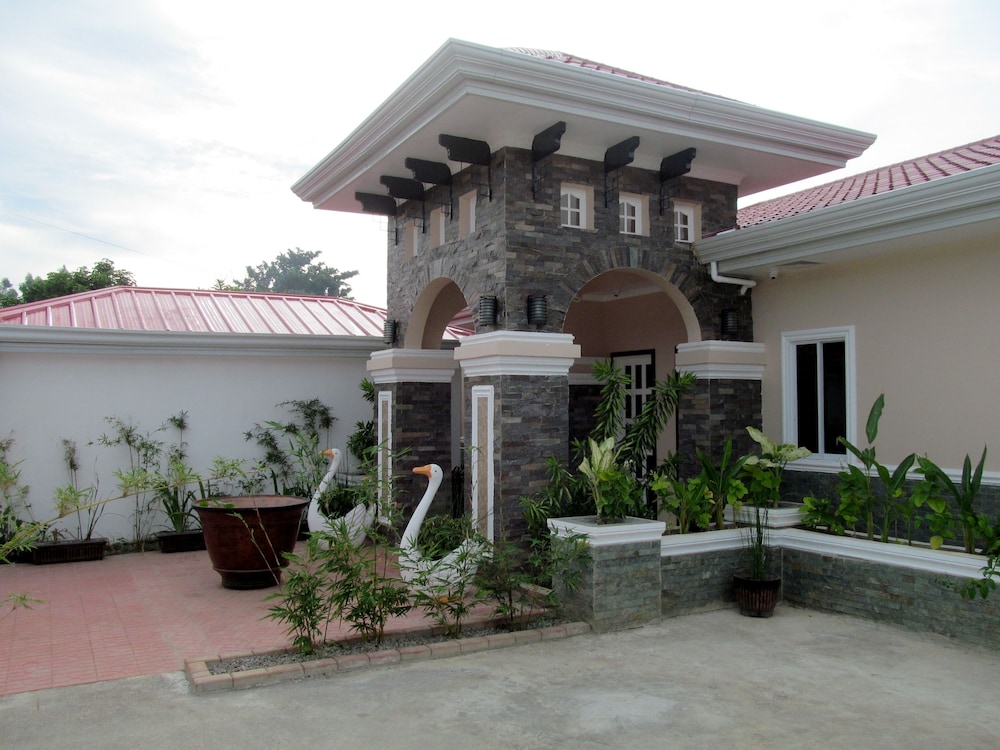Venezia Suites - last minute hotel in Panglao