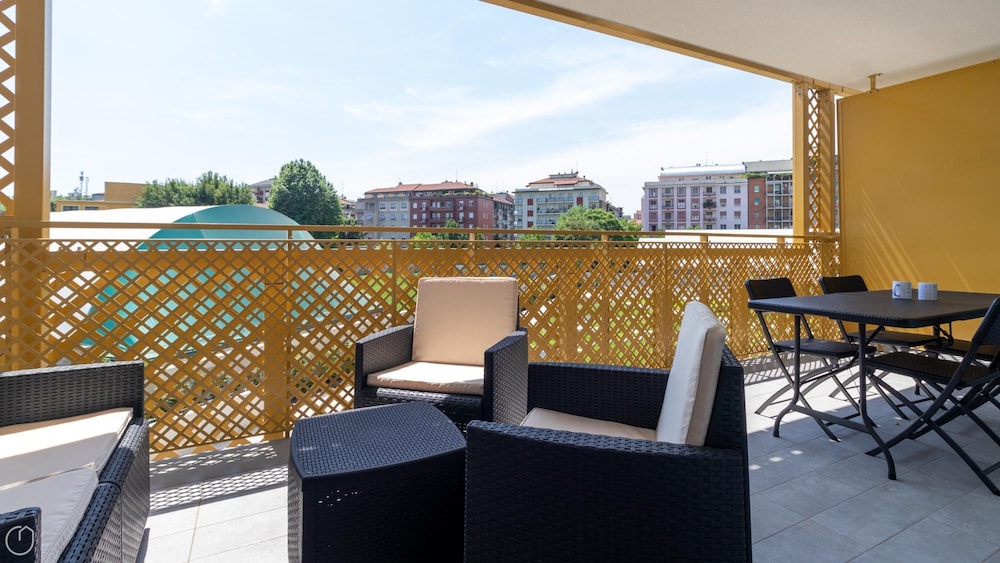 Italianway Comfort Foro Buonaparte 68 — 4-Star Luxury Hotel in Milan, Italy