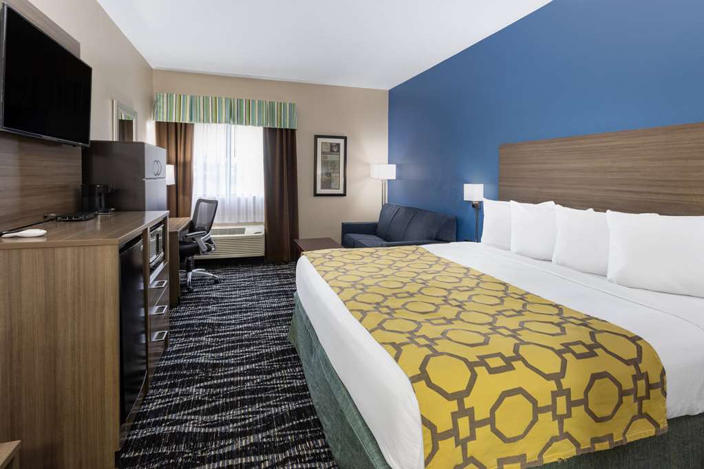 Baymont by Wyndham Saraland - photo 19