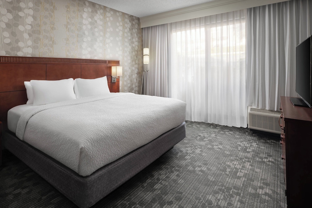 Courtyard by Marriott Phoenix Mesa - photo 9